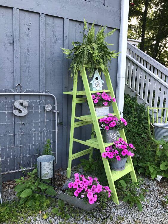 22 DIY Projects To Spice Up Your Yard Corner - 153