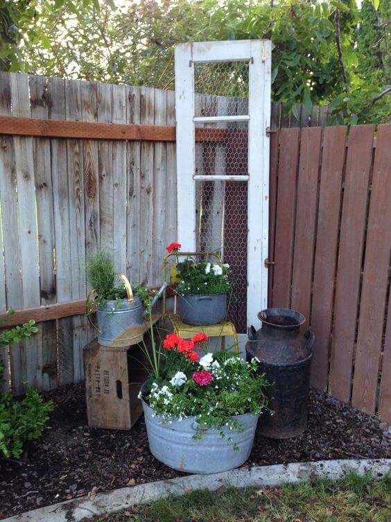 22 DIY Projects To Spice Up Your Yard Corner - 163