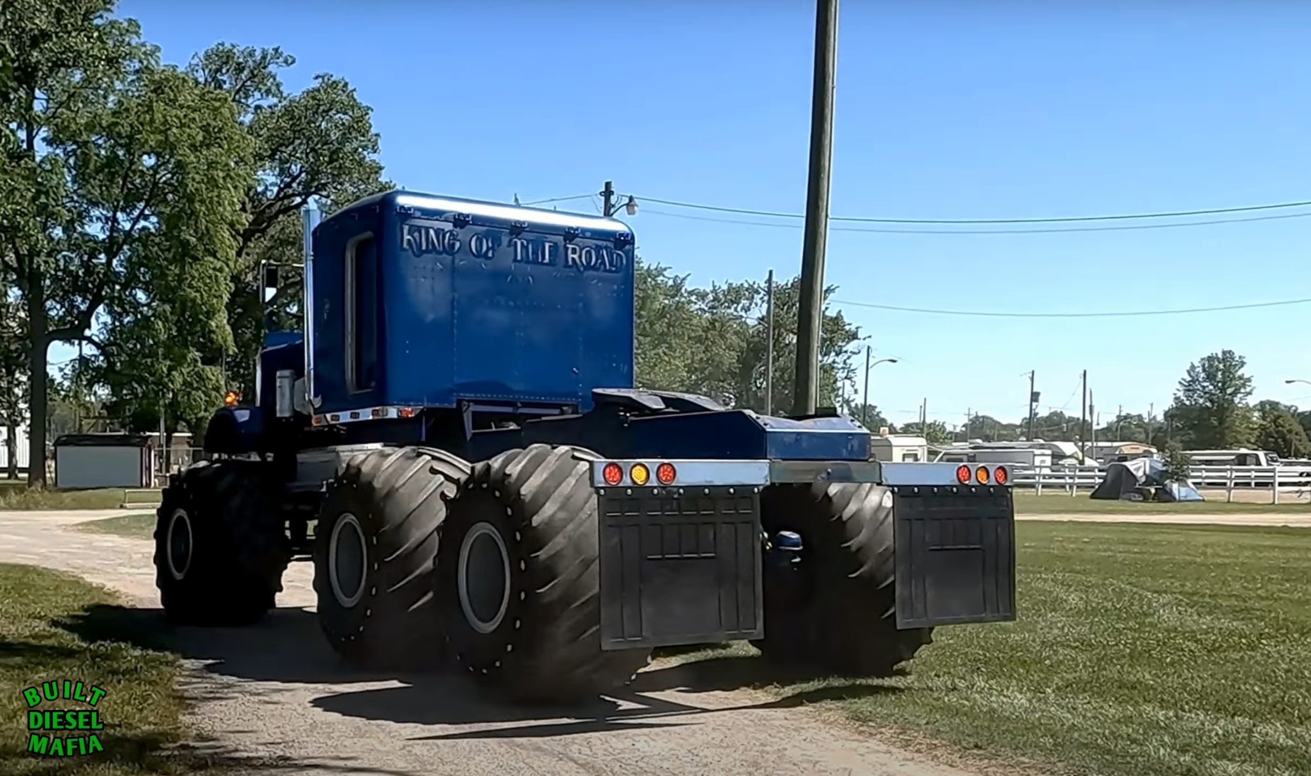 lamtac close up of abfi super monster truck selling king of the road peterbilt revived in 6524162acff95 Close-up Of Abfi - 1986 Suρer MonsTer Truck SeƖlιng "kιng Of The Road" Peteɾbilt 6×6 Revived In 2022